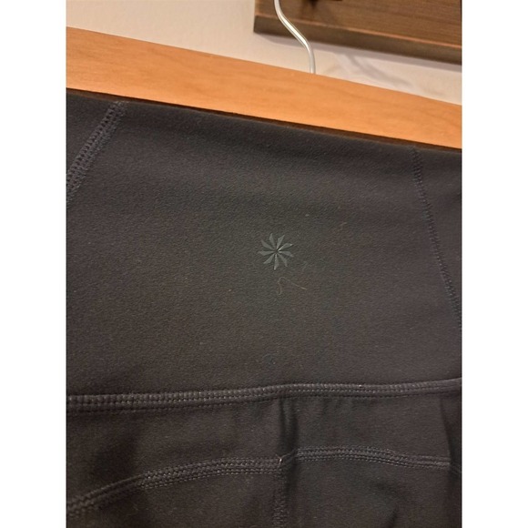 ATHLETA Black Bloosom Intuition Mesh Cropped Leggings Size Small - Picture 5 of 5